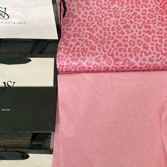 Victoria's Secret Shopping Bags with Wrapping Papers - Picture 3 of 5
